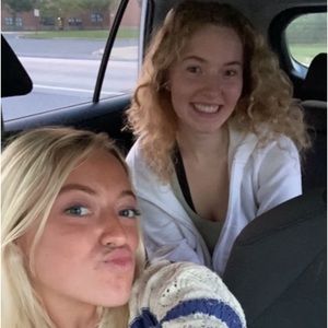 Meet your Posher, Lexie